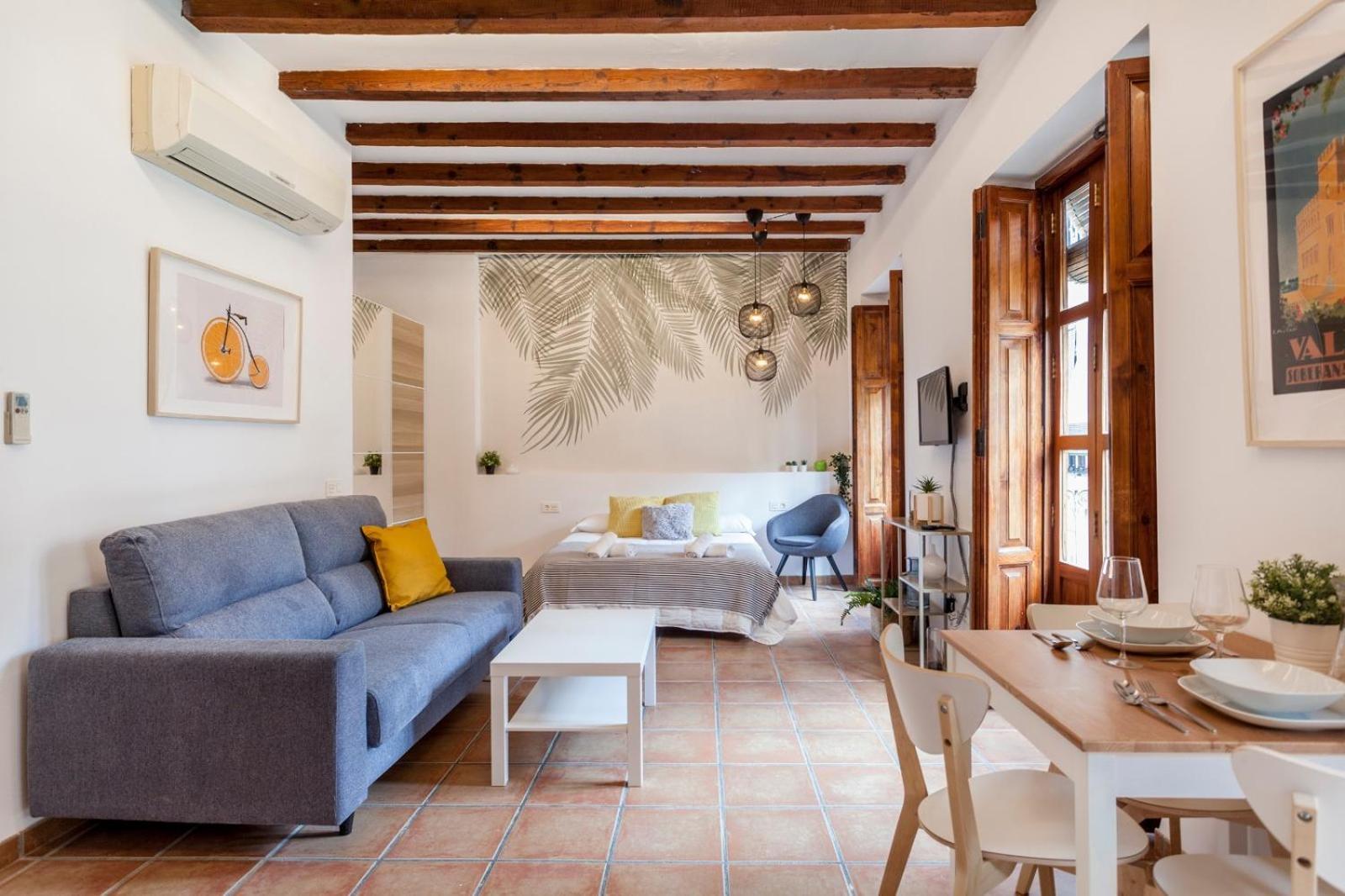 Loft Reformado Y Soleado Junto Al Mercado Valence