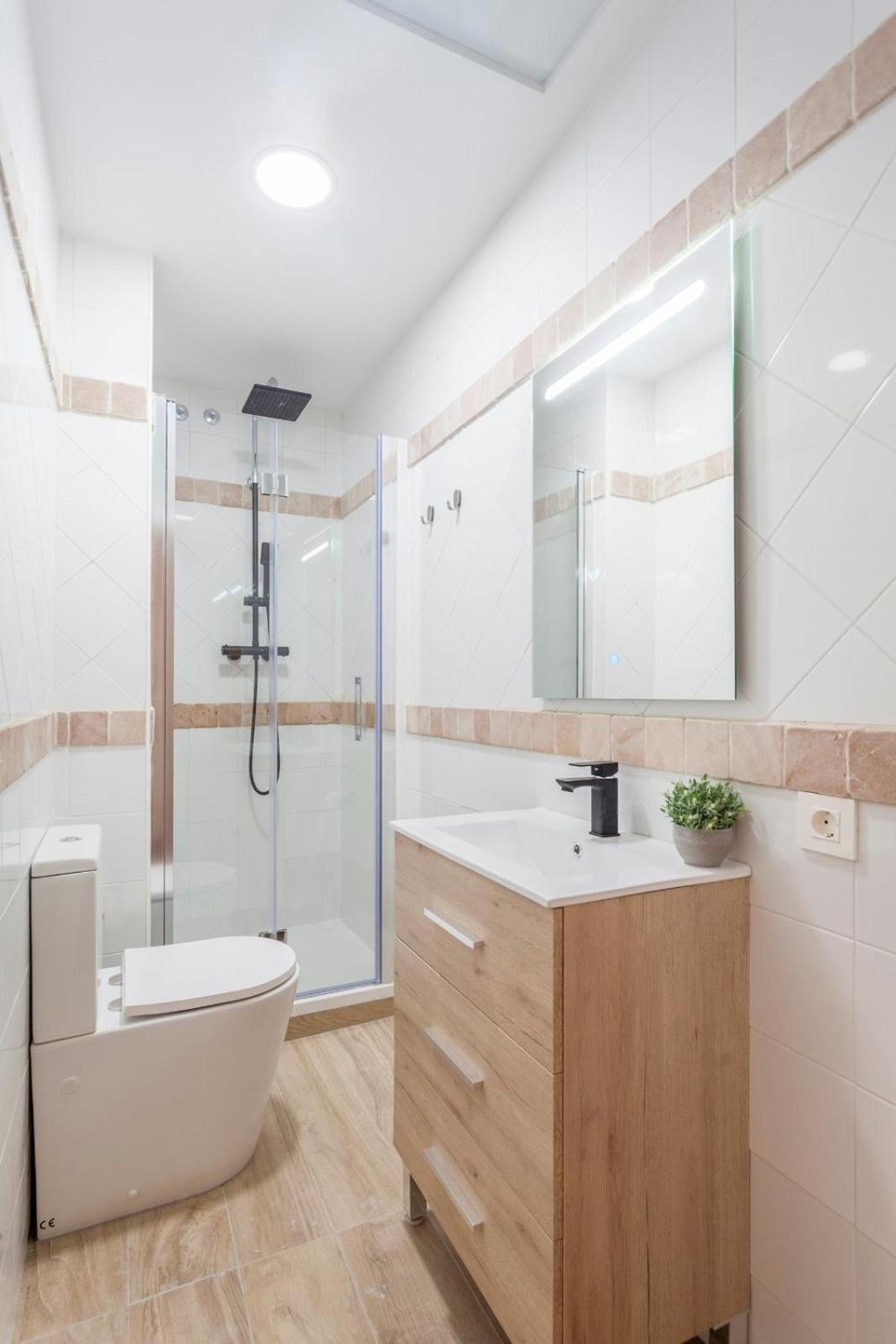 Loft Reformado Y Soleado Junto Al Mercado Appartamento *
